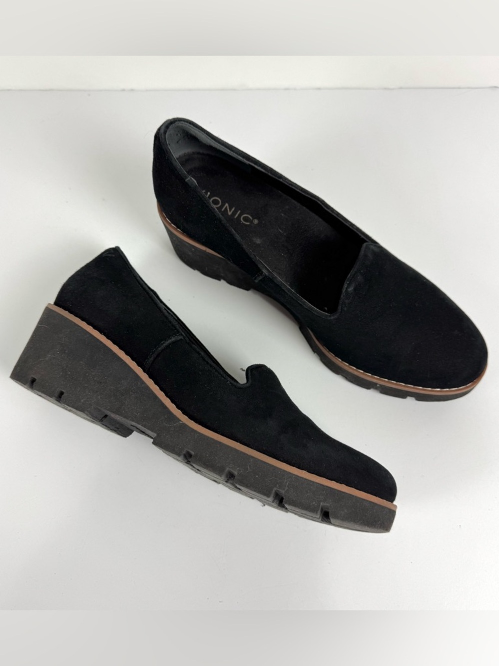 Vionic Women's Sz 7.5 Aster Willa Wedge Captains Black Suede Penny Loafer Style